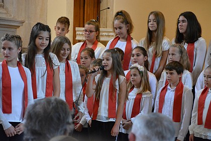 vise-od-300-djece-na-godisnjem-susretu-djecjih-zborova-dubrovacke-biskupije